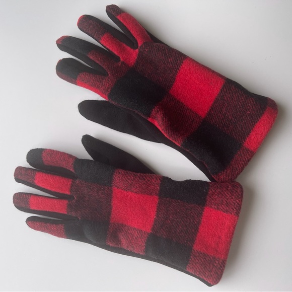 Red Winner gloves - Picture 1 of 6